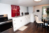 Art deco pad modern touches near French Quarter Accommodation Michigan