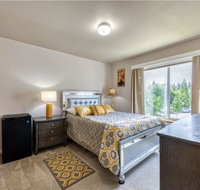 Beautifully and tastefully renovated 6BR 3bath house - Accommodation Michigan