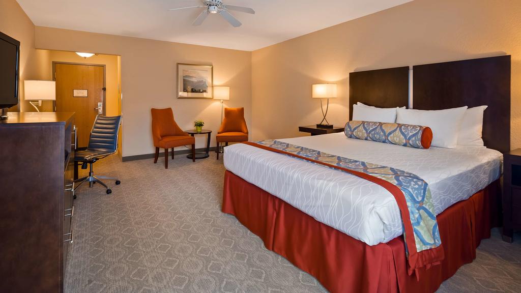 Best Western Plus Monterey Inn - thumb 1