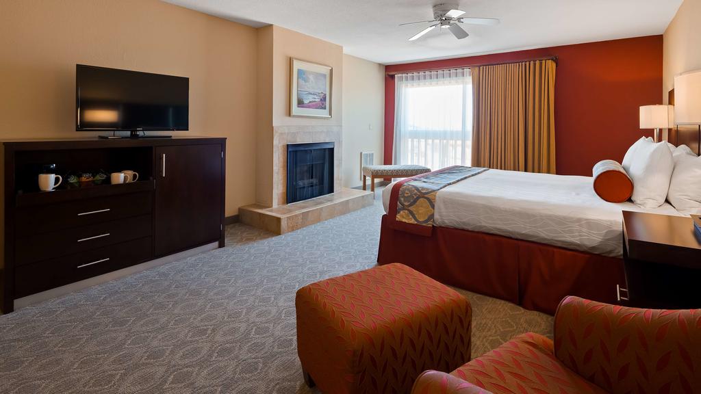 Best Western Plus Monterey Inn - thumb 2