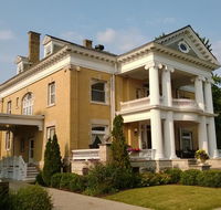Cartier Mansion - Accommodation Michigan