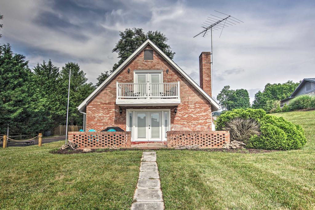 Charming Home With Private Dock On Claytor Lake! - thumb 0