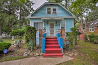 Charming Vintage Union Pier Home - Walk to Beach Accommodation Michigan