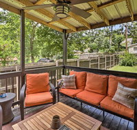 Country-Chic Home with Outdoor Living Space - Accommodation Michigan