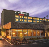 Courtyard by Marriott Los Angeles Woodland Hills - Accommodation Michigan
