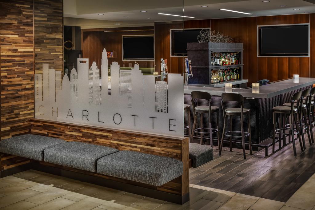 Courtyard Charlotte City Center - thumb 3