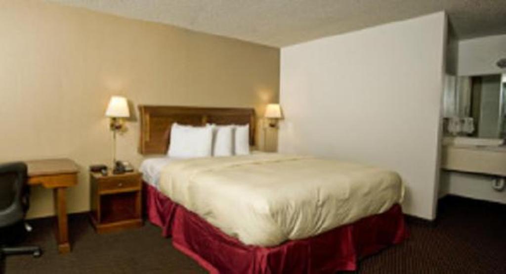 Express Inn & Suites - thumb 3