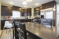 Fast Wifi 8mi to Tinley Park Convention CTR 4KTVs Free parking Sleeps 10 Accommodation Michigan