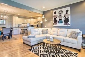 Grand Haven Condo With Pool Access, Walk To Lake