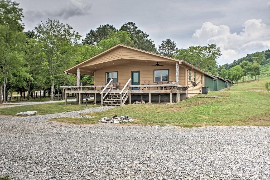 Guntersville Cabin With Views - Walk To Lake! - thumb 0