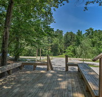 Guntersville Lake Cabin with 3 Fishing Ponds - Accommodation Michigan