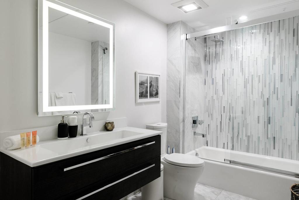 Huge 2-Bed/2-Bath Flat Close To Ace Hotel, Staples & LACC - thumb 3