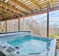 Lake Harmony Home with Hot Tub Deck  Forest Views - Accommodation Michigan