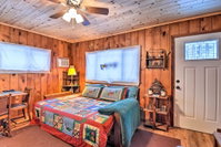 Lakeside Charlevoix Cabin with Ideal Location Accommodation Michigan