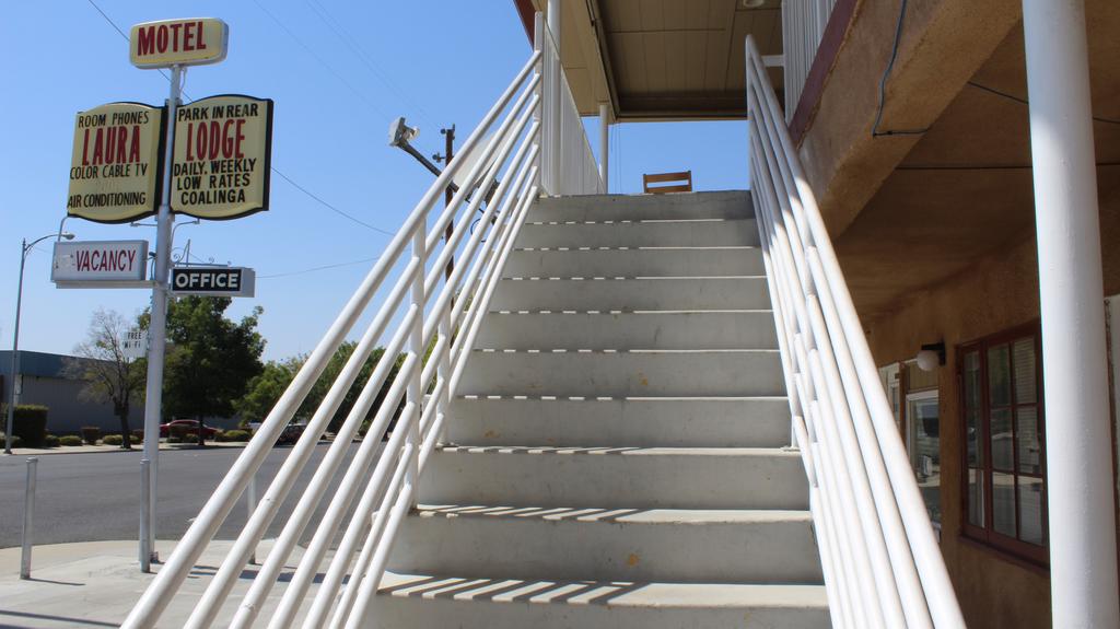 Laura Lodge - thumb 3