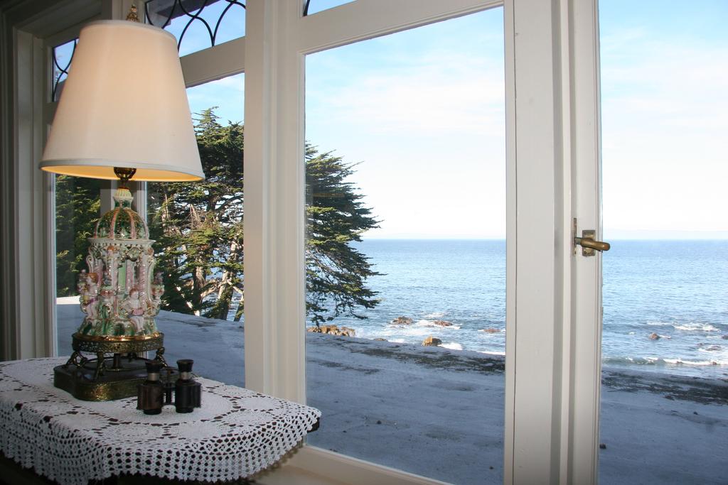 Martine Inn - thumb 1