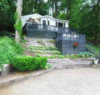 Mitten 3 BR Countryside Lake Home - Accommodation Michigan