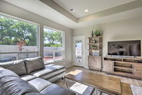 Modern Mountain Home with Fire Pit and Office Accommodation Michigan