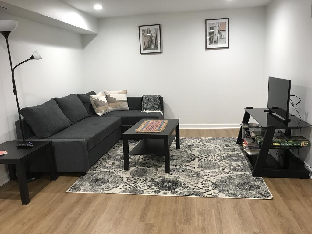 Newly Renovated, Large One Bedroom Guest Suite Close To Washington DC In A Quiet Neighborhood - thumb 1