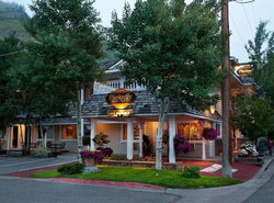 Parkway Inn