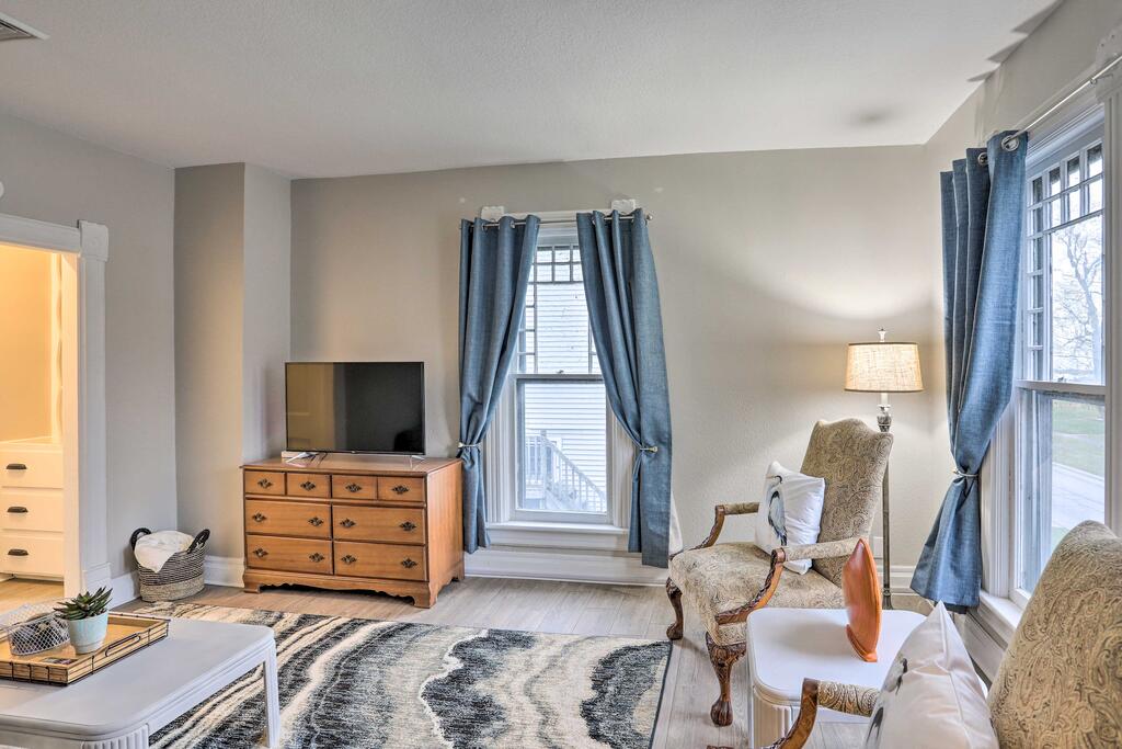 Port Clinton Getaway - Walk To Beach & Restaurants - thumb 3