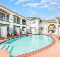 Premier Inn Palestine - Accommodation Michigan