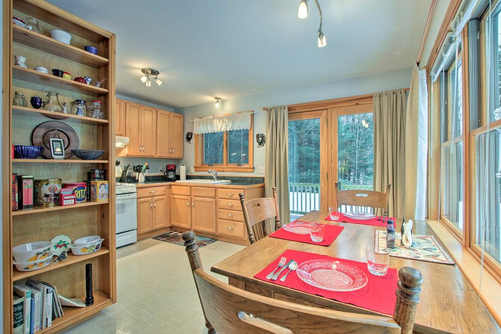 Private Northampton Area Home On 8 Lush Acres - thumb 2