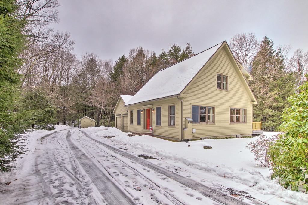 Private Northampton Area Home On 8 Lush Acres - thumb 3