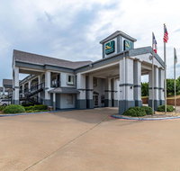 Quality Inn & Suites Canton - Accommodation Michigan