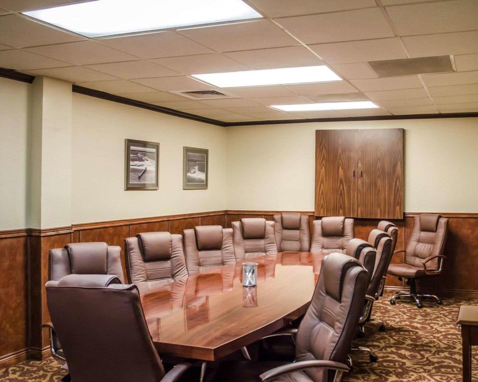 Quality Inn & Suites Pensacola Bayview - thumb 3