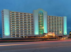 Radisson Suite Hotel Oceanfront