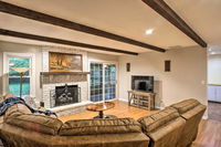 Ranch-Style Springfield House - Pets Allowed Accommodation Michigan