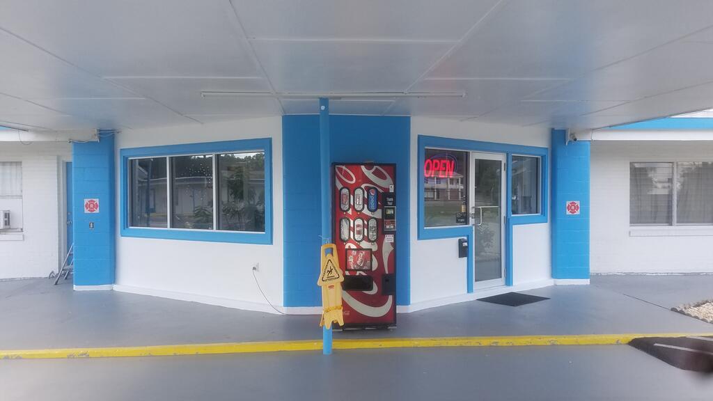 Royal Inn Motel - thumb 1