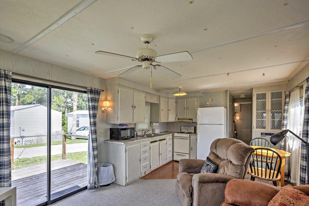 Silver Springs Cabin With Deck - Steps To The Lake! - thumb 3