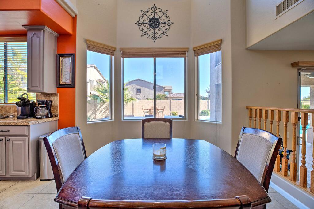 Spacious Abode With Pool & Hot Tub - 1 Mi To Golf - thumb 2