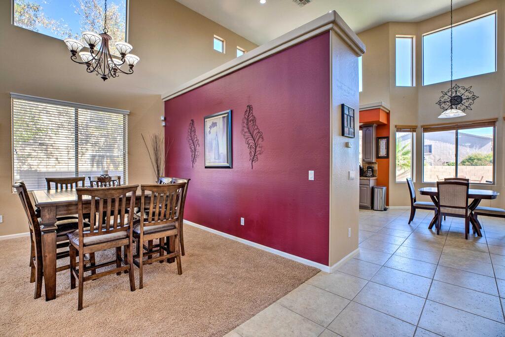 Spacious Abode With Pool & Hot Tub - 1 Mi To Golf - thumb 3