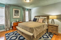 Stately Norfolk Home with Yard  Grill - Walk to Beach Accommodation Michigan