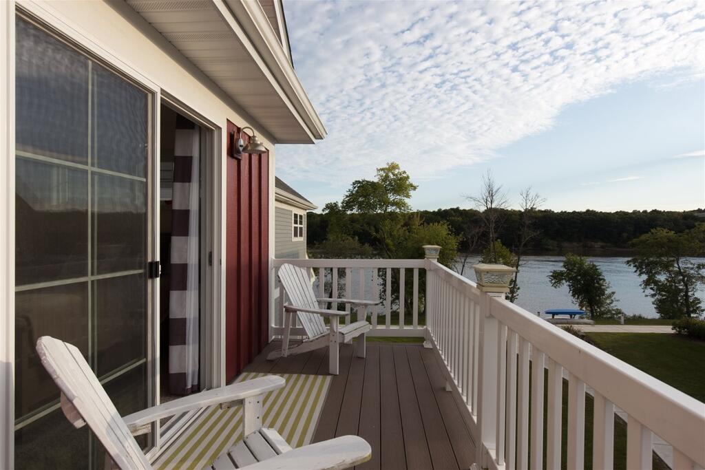 Stone`s Throw #23 - thumb 2