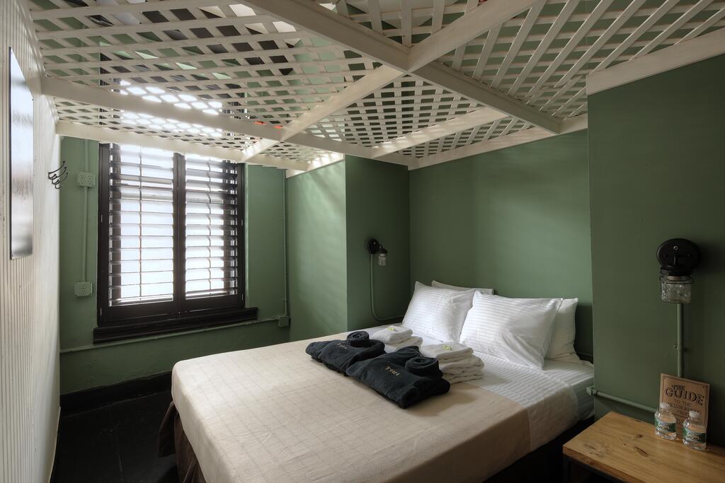 The Bowery House - thumb 2