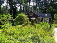 The Dahlia Cottage Accommodation Michigan