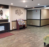 Travelodge by Wyndham Brooklyn Center - Accommodation Michigan