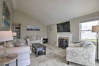 Updated Old Lyme Cottage - Steps from the Beach Accommodation Michigan