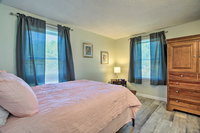 Updated Plymouth Home 1.5 Mi. to Waterfront Accommodation Michigan