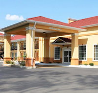 Quality Inn  Suites Greenville I-65 - Accommodation Michigan