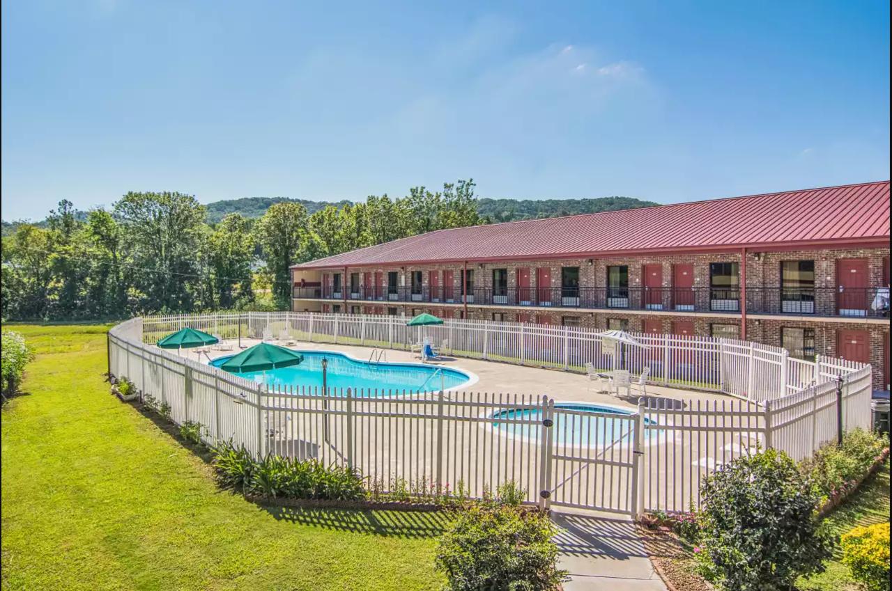 Econo Lodge Fort Payne - thumb 16
