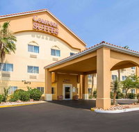 Comfort Suites Peoria Sports Complex - Accommodation Michigan