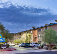 Days Hotel by Wyndham Mesa Near Phoenix - Accommodation Michigan