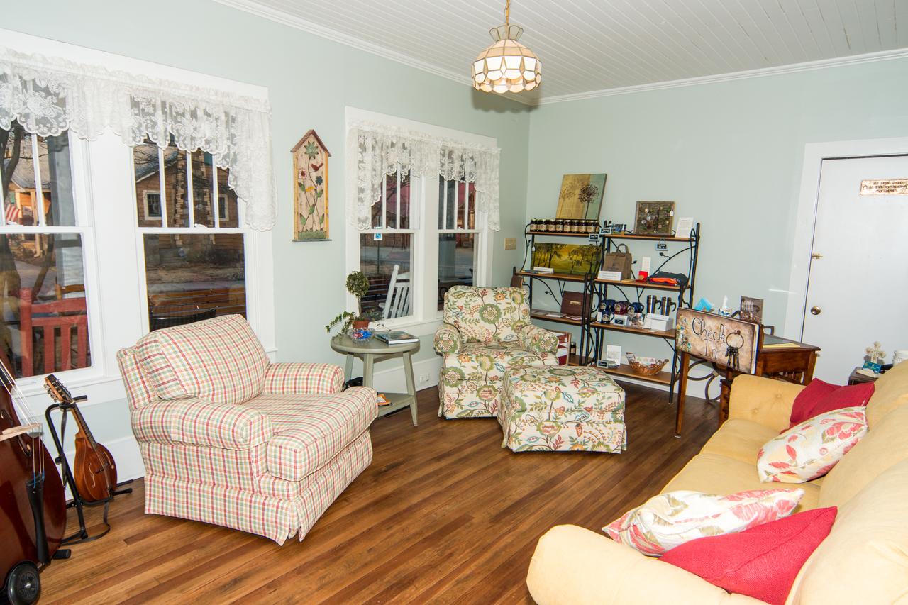 Wildflower Bed And Breakfast - thumb 12