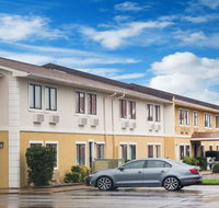 Super 8 by Wyndham Jonesboro - Accommodation Michigan