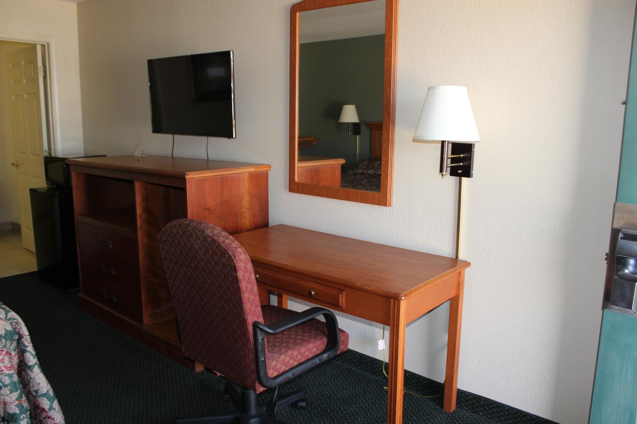 Nationwide 9 Inn - thumb 2